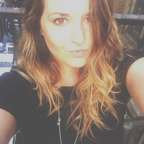 Meet your Posher, Jessica - Picture 1 of 1